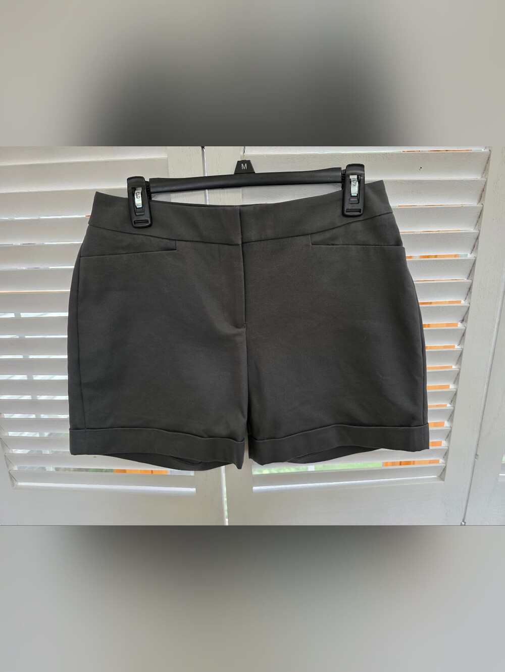 Apt.9 Women's Mid-rise Gray Shorts Size 8 Short